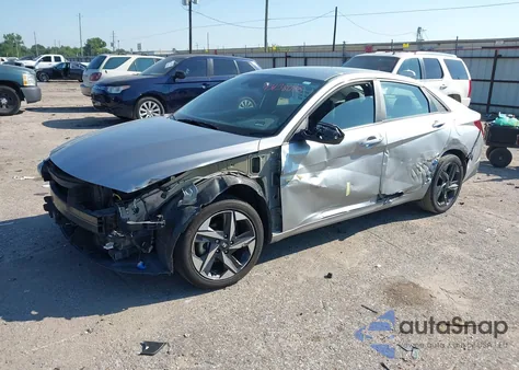 2023 Hyundai Elantra Sel z USA, uszkodzony, nr VIN 5NPLS4AG2PH098990